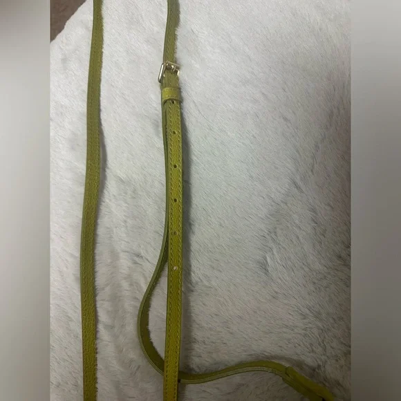 burberry haymarket lime green crossbody bag - Picture 6 of 6